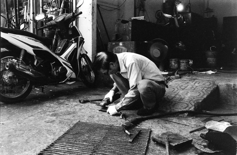Lối vào xưởng